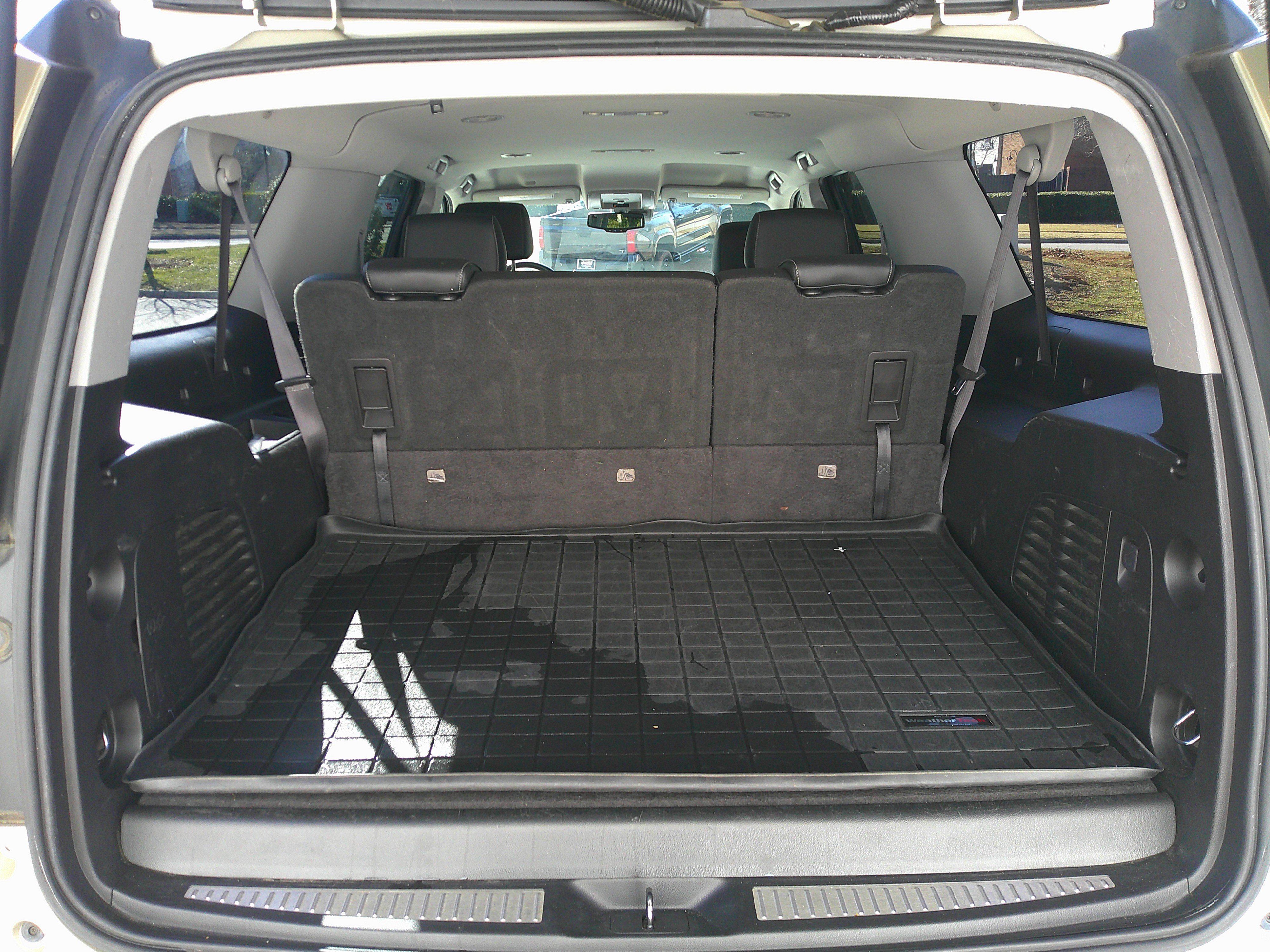 Used 2017 Chevrolet Suburban LT image 33