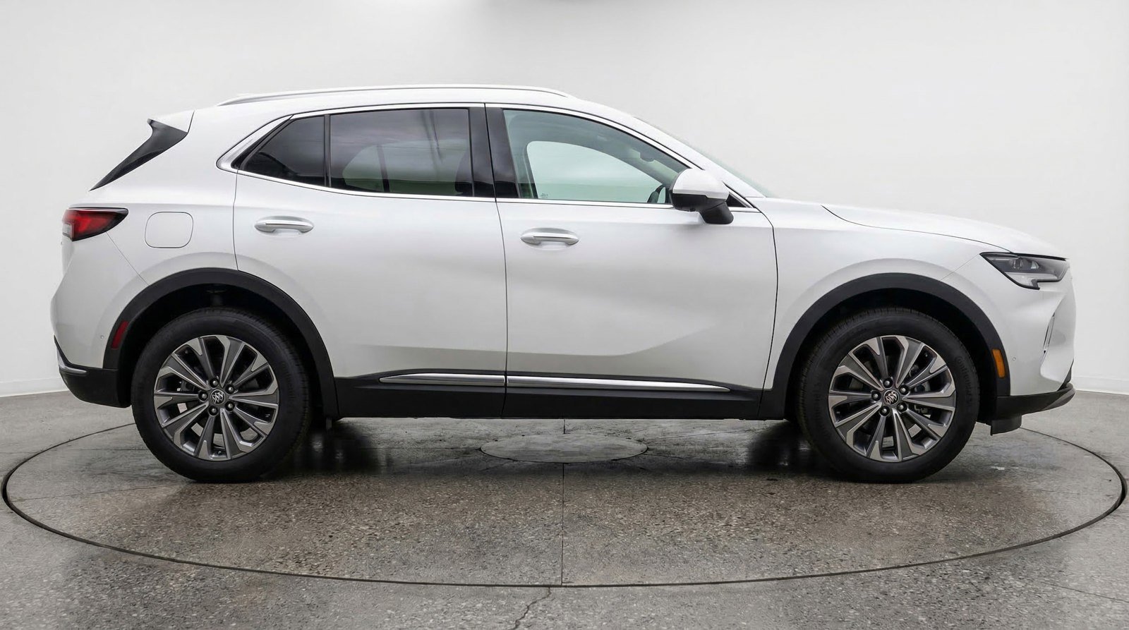 Used 2024 Buick Envision Preferred AWD/4WD image 8