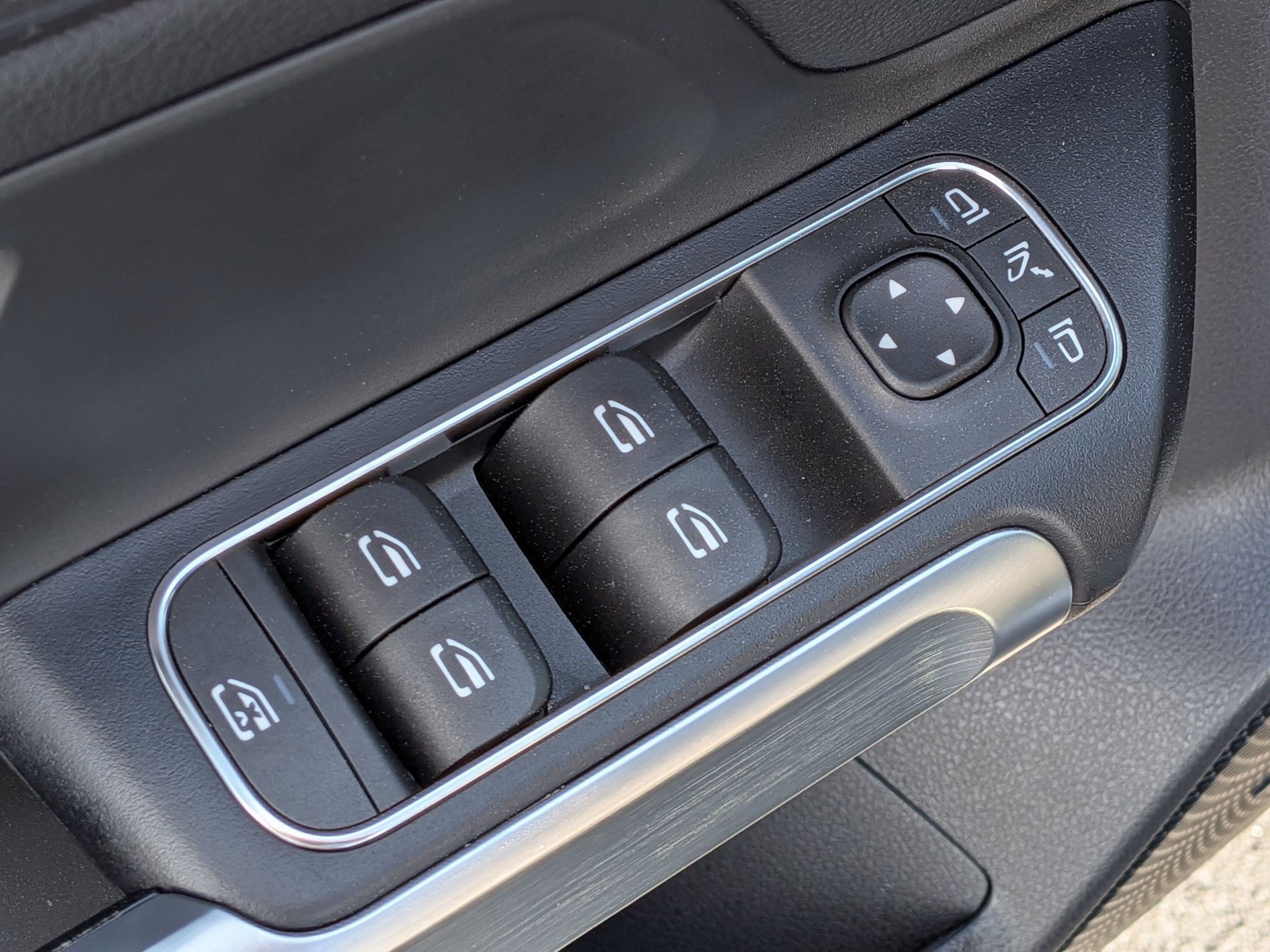 Certified 2024 Mercedes-Benz EQB 250+ image 16