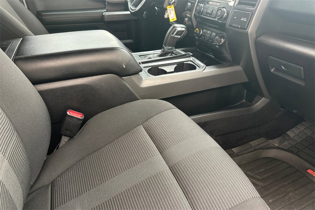 Used 2017 Ford F150 XLT w/ Equipment Group 302A Luxury image 16