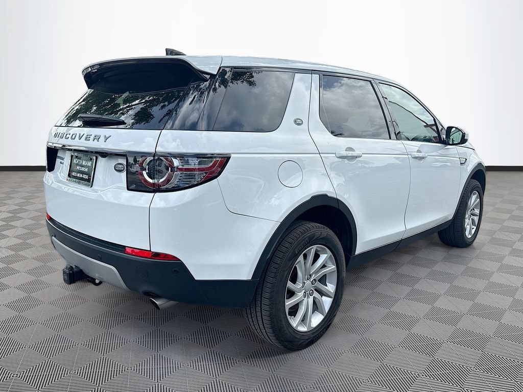 Used 2018 Land Rover Discovery Sport HSE AWD/4WD image 7