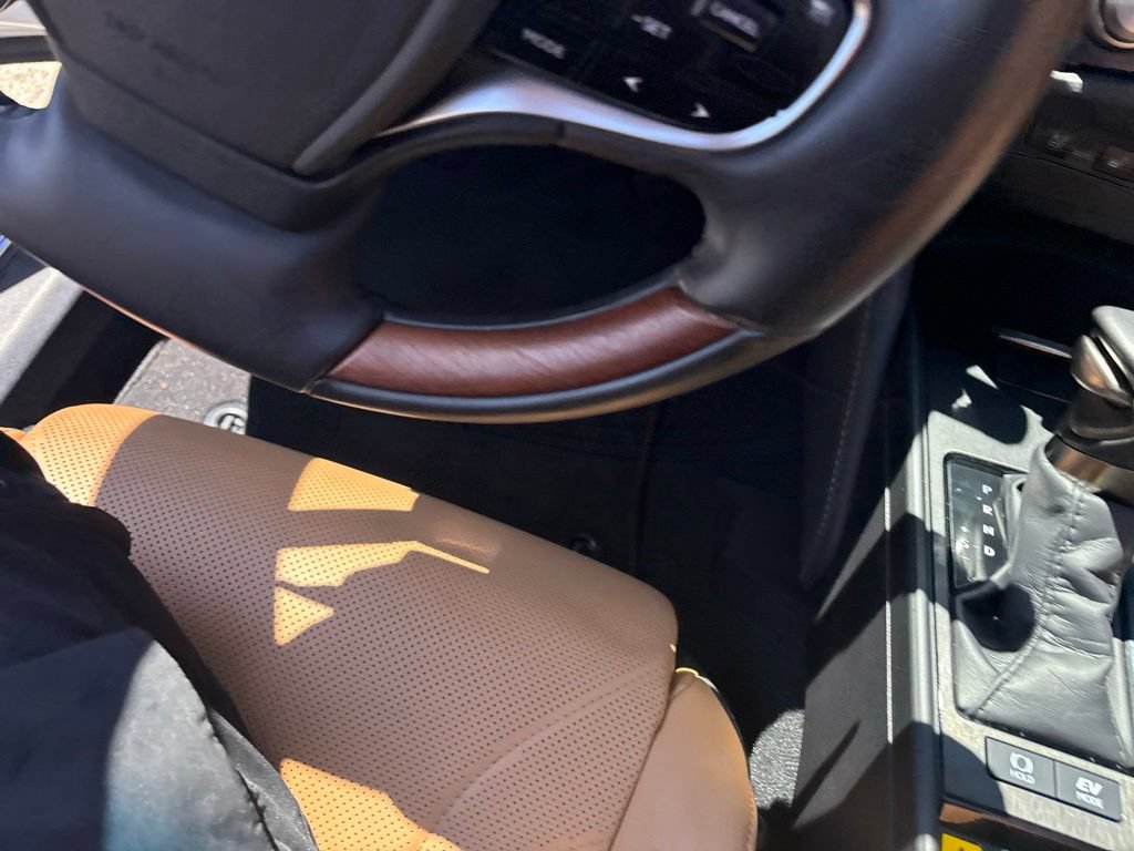 Certified 2024 Lexus ES 300h Ultra Luxury FWD image 16