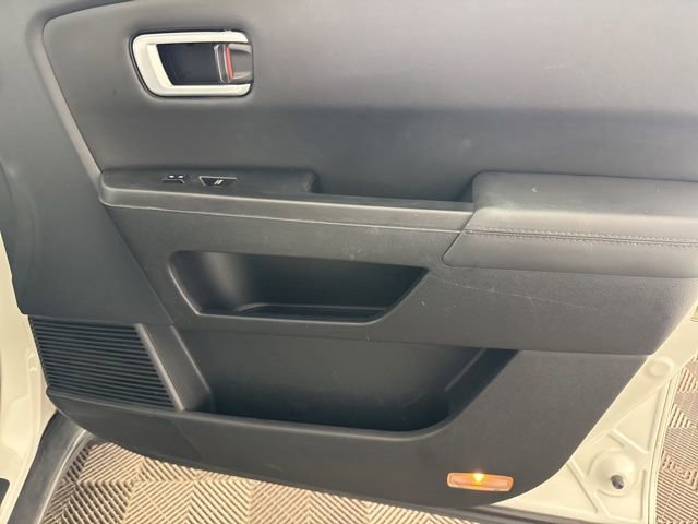Used 2015 Honda Pilot Touring image 30