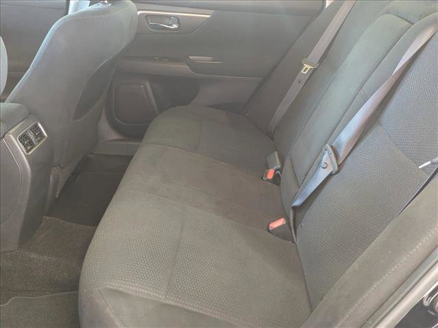 Used 2015 Nissan Altima 2.5 SV w/ Convenience Package image 18
