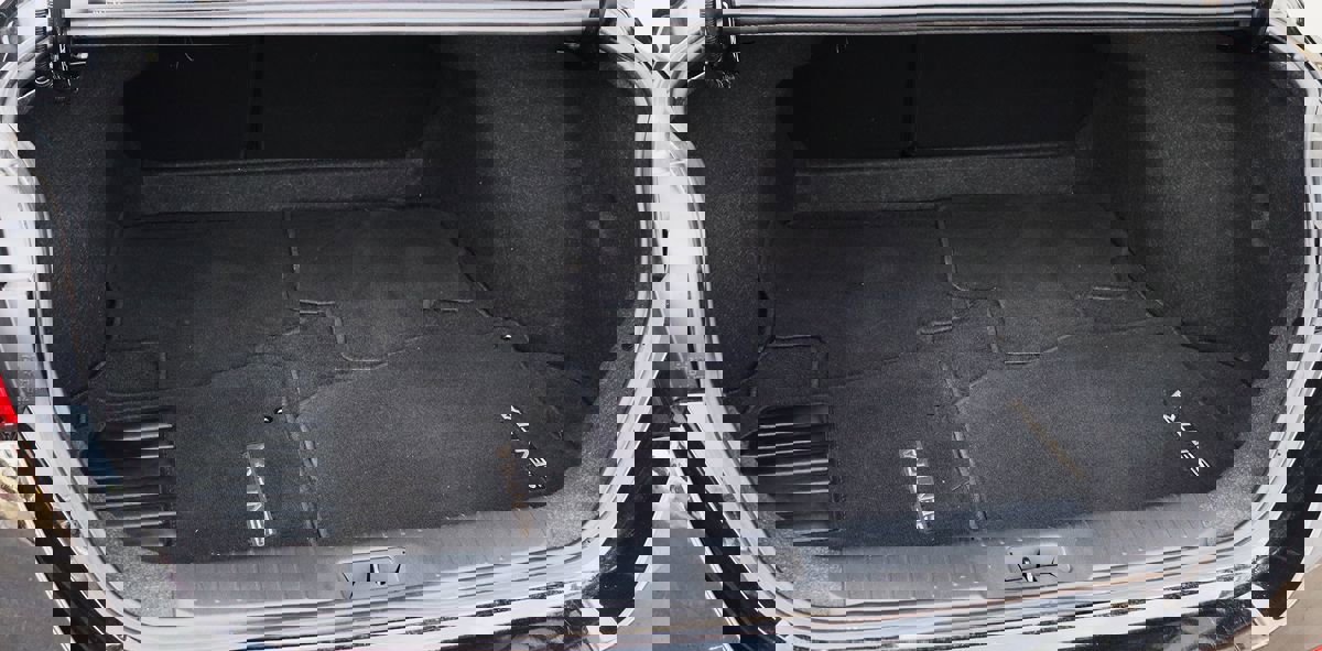 Used 2024 Nissan Sentra SV image 24