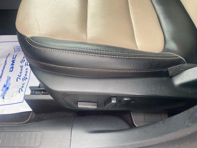 Used 2022 Ford Escape Titanium w/ Titanium Elite Package image 18