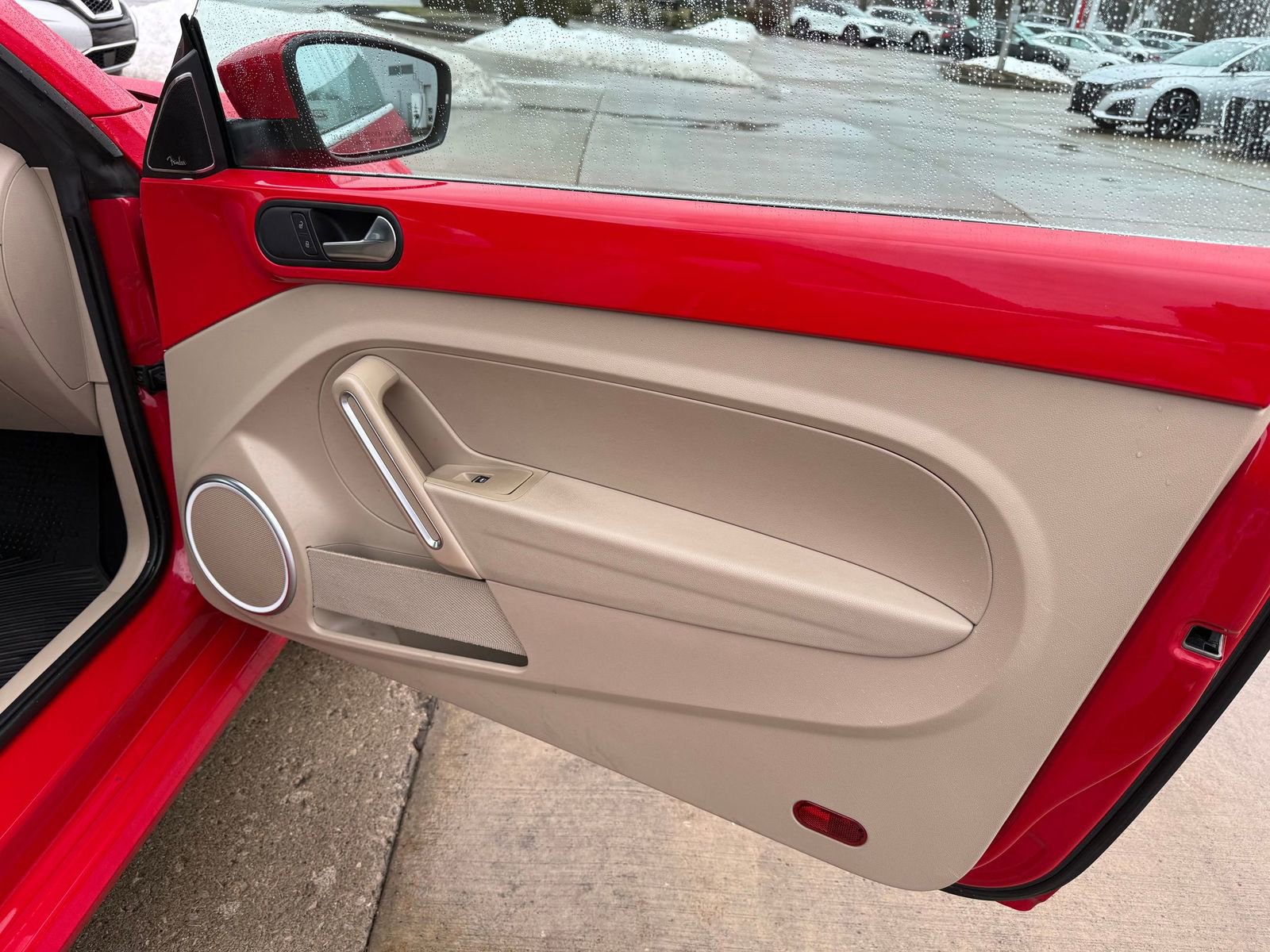 Used 2019 Volkswagen Beetle 2.0T SE image 29