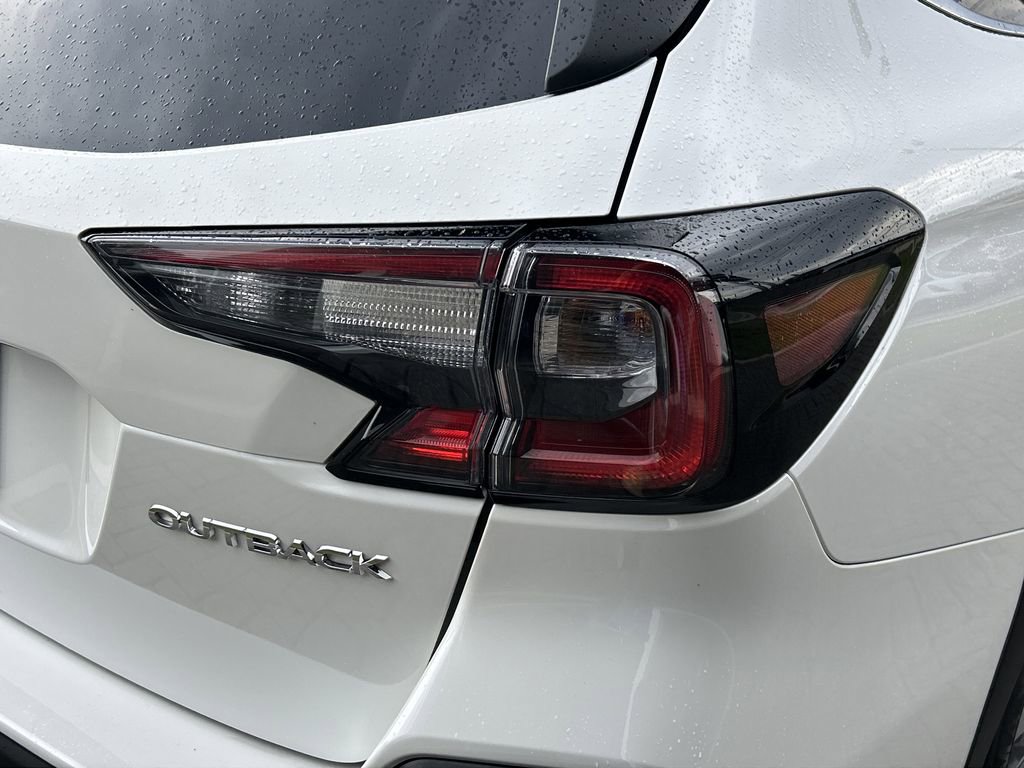 Certified 2025 Subaru Outback Premium image 9