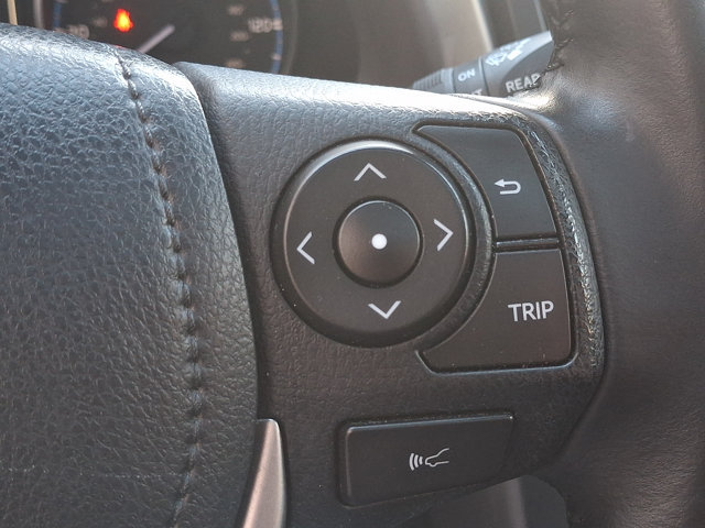 Used 2018 Toyota RAV4 XLE AWD/4WD image 22