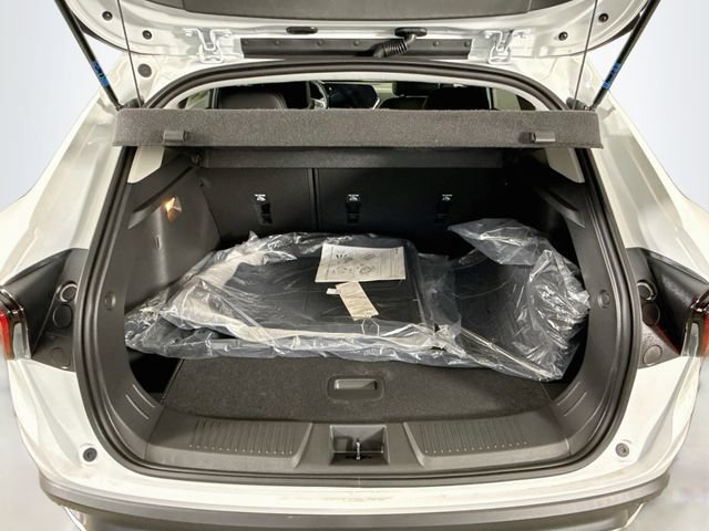 New 2026 Chevrolet Trax LT w/ Driver Confidence Package FWD image 26