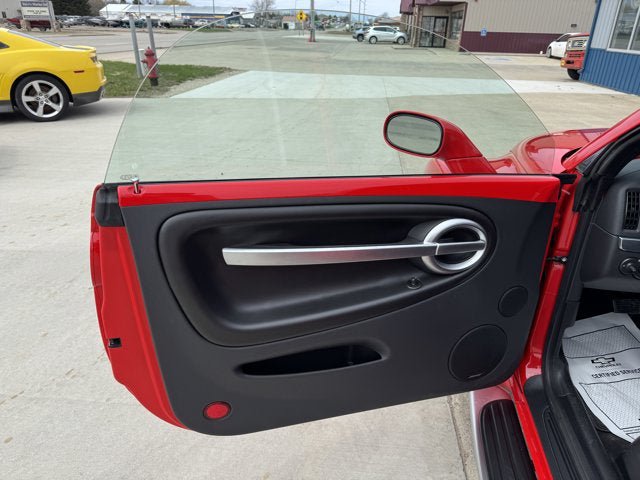 Used 2005 Chevrolet SSR w/ Preferred Equipment Group RWD image 12