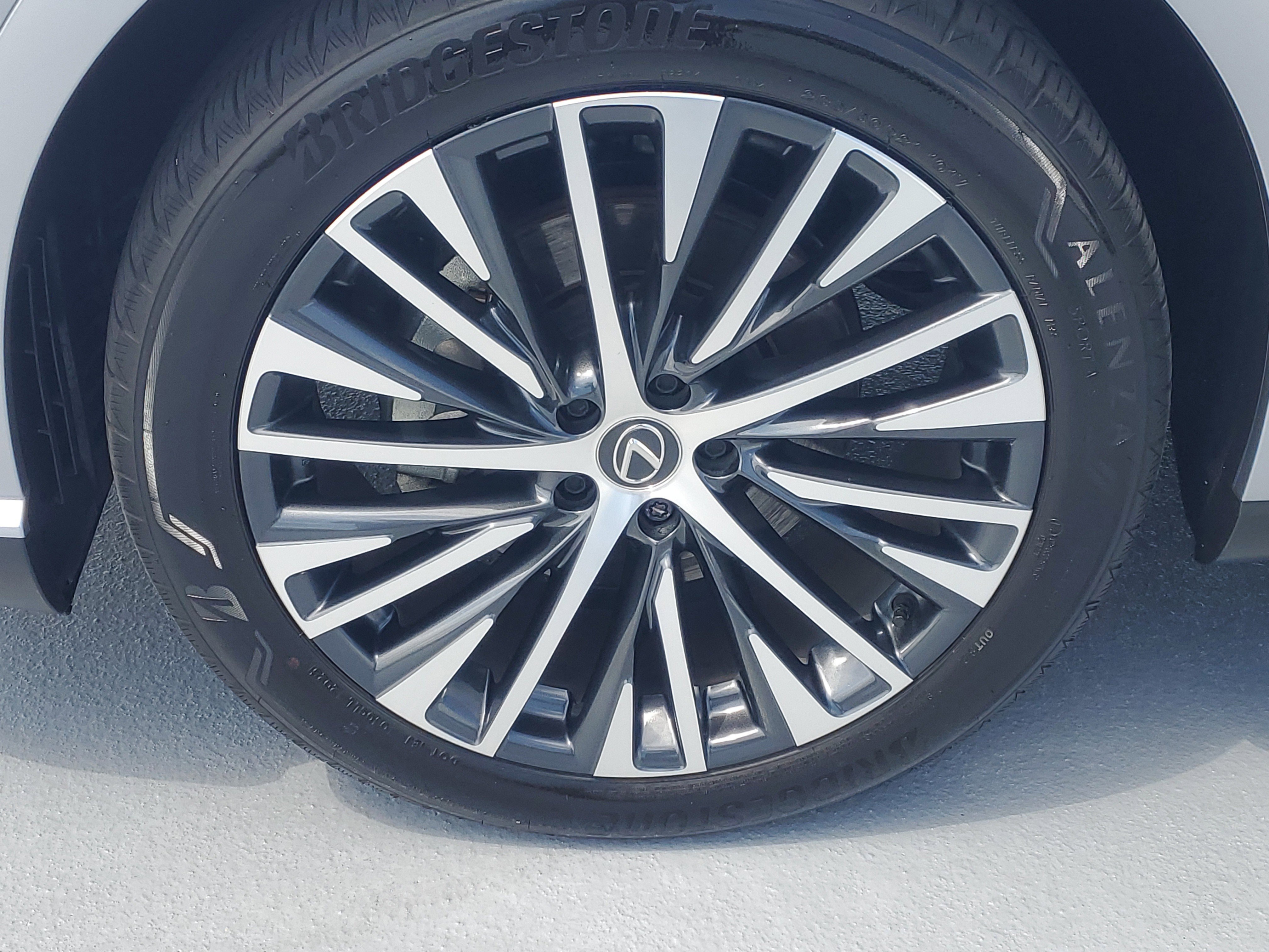 Used 2025 Lexus RX 350 Premium Plus w/ Accessory Package (Z1) FWD image 4