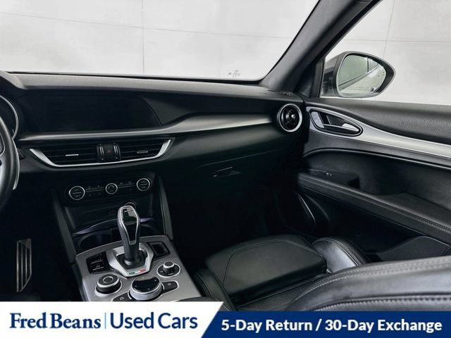 Used 2023 Alfa Romeo Stelvio Veloce AWD/4WD image 30