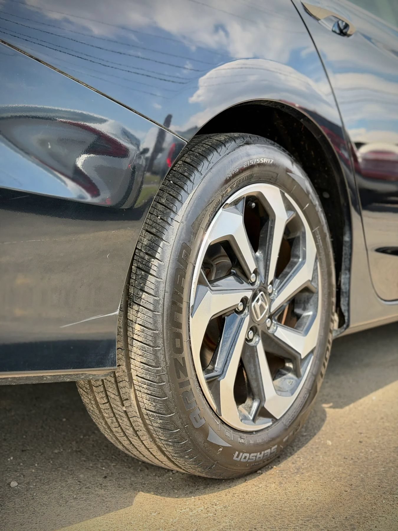 Used 2017 Honda Accord EX image 24