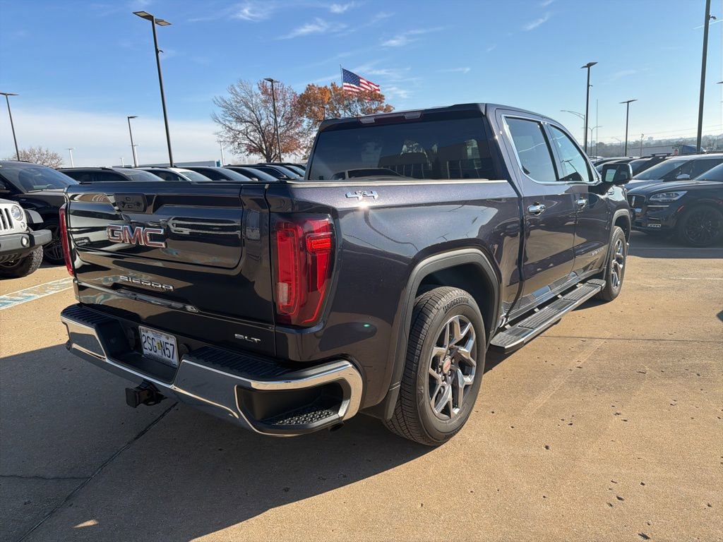 Used 2022 GMC Sierra 1500 SLT w/ SLT Premium Package image 8