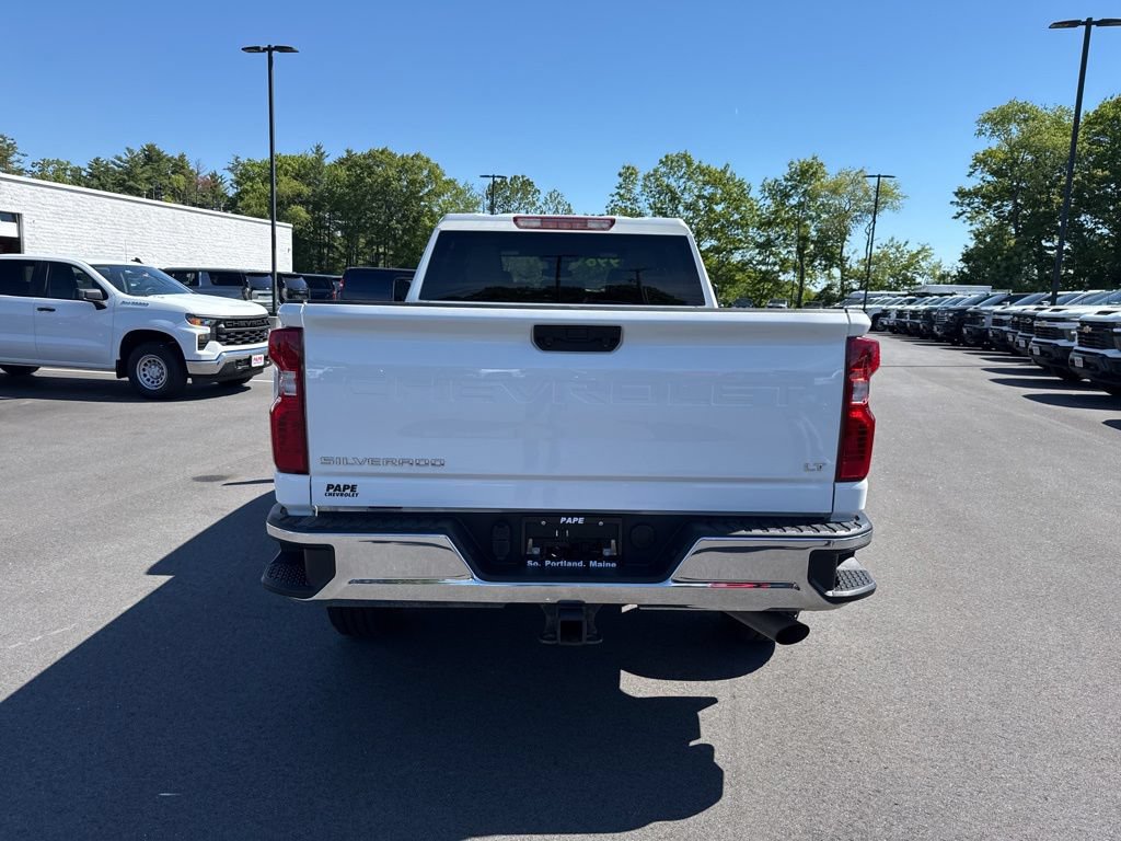 Used 2025 Chevrolet Silverado 2500 LT w/ Convenience Package AWD/4WD image 5