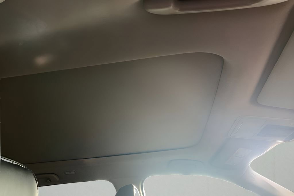 Used 2024 Honda Pilot Touring image 20