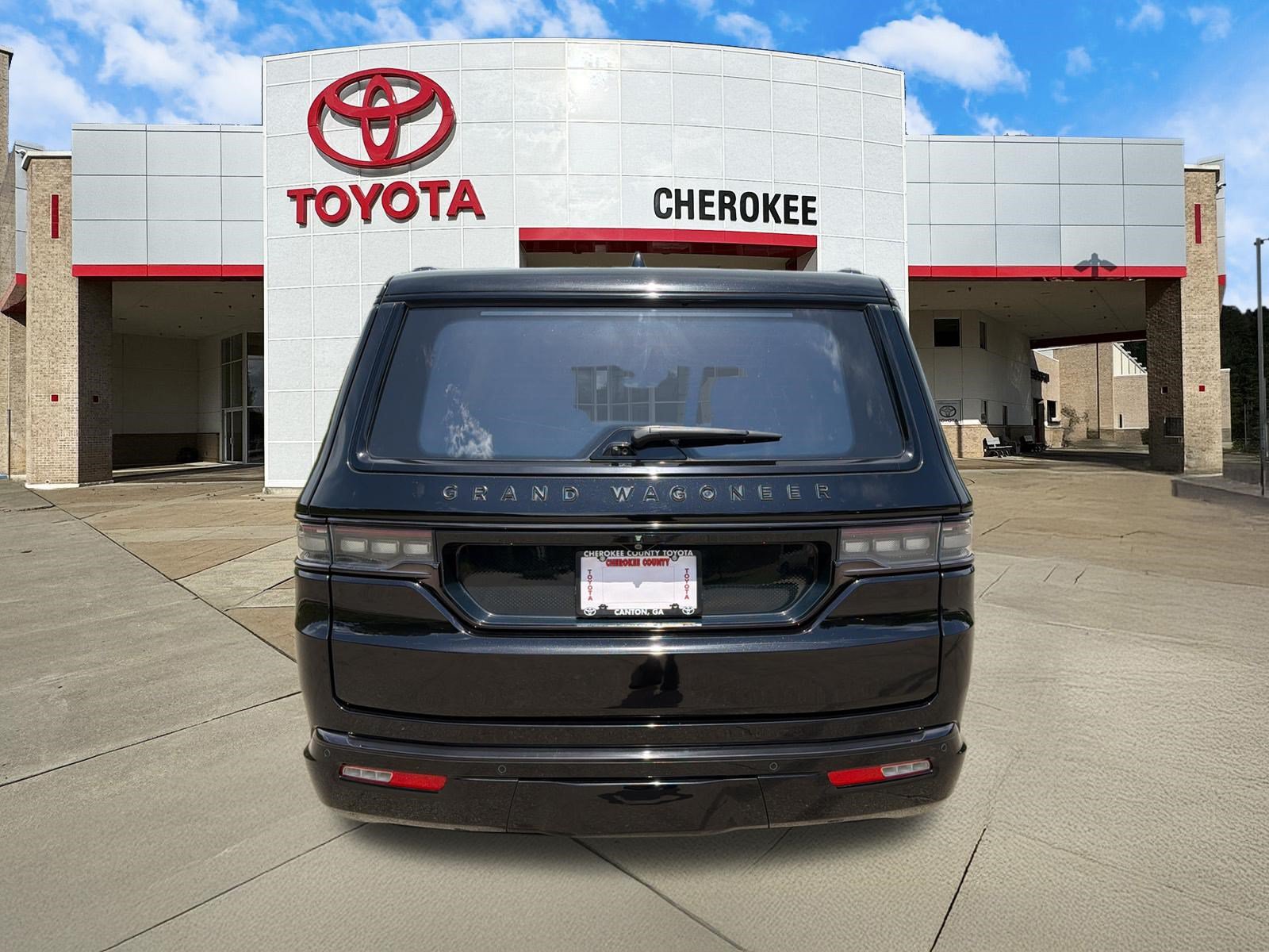 Used 2024 Jeep Grand Wagoneer Series II w/ Quick Order Packagew 28T AWD/4WD image 6