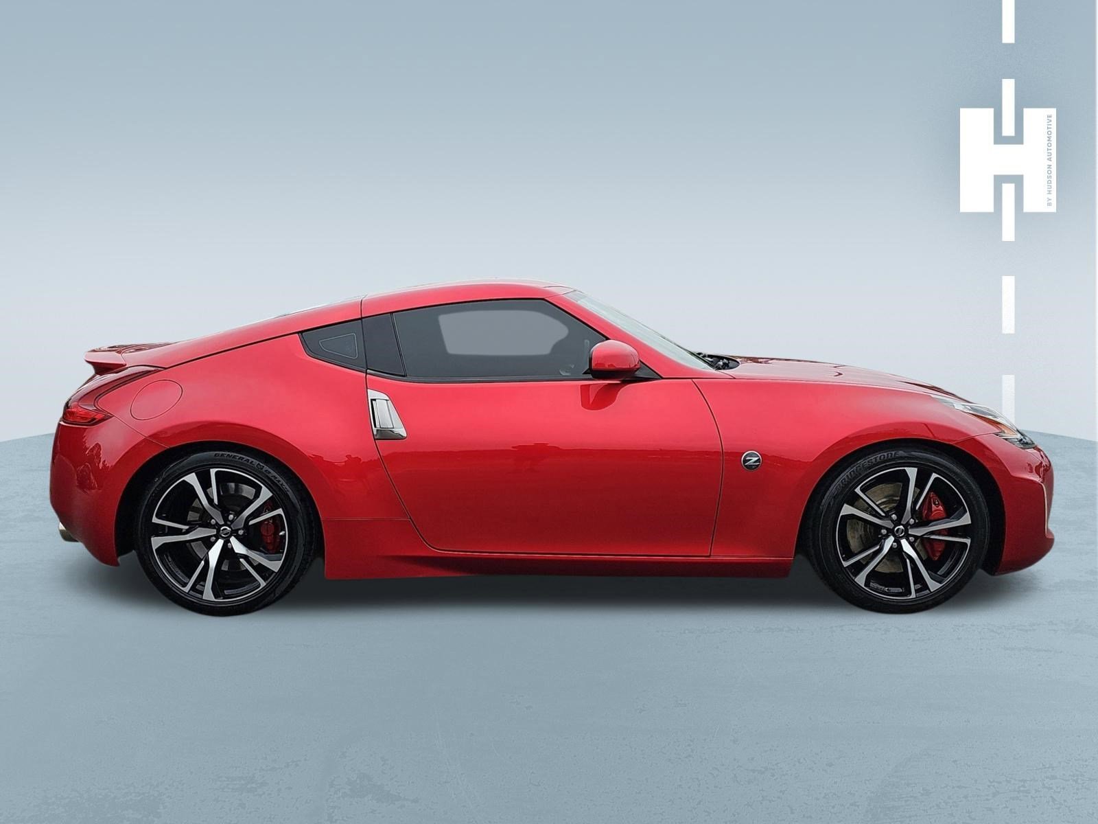 Used 2020 Nissan 370Z w/ Sport Package RWD image 2