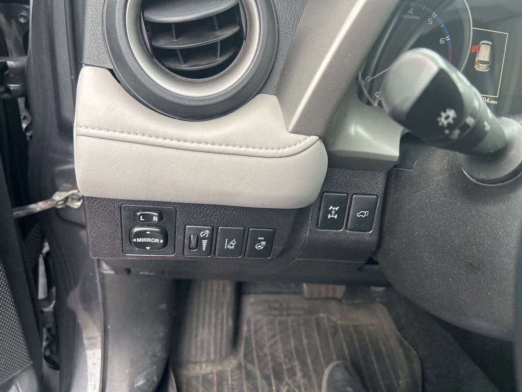 Used 2018 Toyota RAV4 Adventure image 21