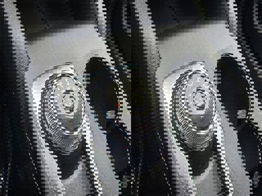 Used 2022 Ford Escape Titanium w/ Class II Trailer Tow Package image 26