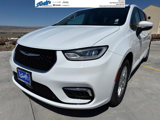 Used 2023 Chrysler Pacifica Touring-L