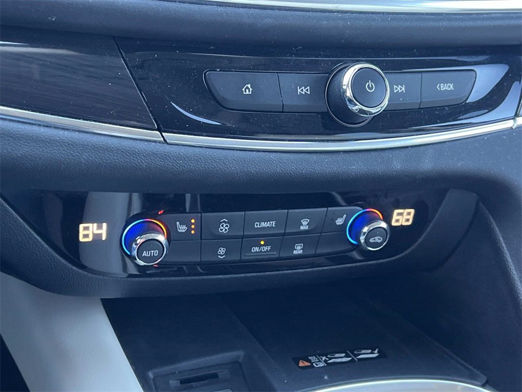 Certified 2024 Buick Enclave Essence image 20