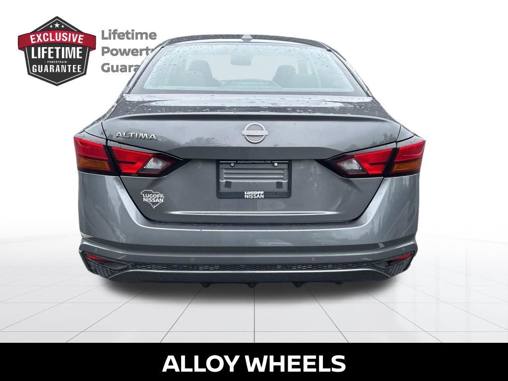 Certified 2025 Nissan Altima 2.5 SV FWD image 5