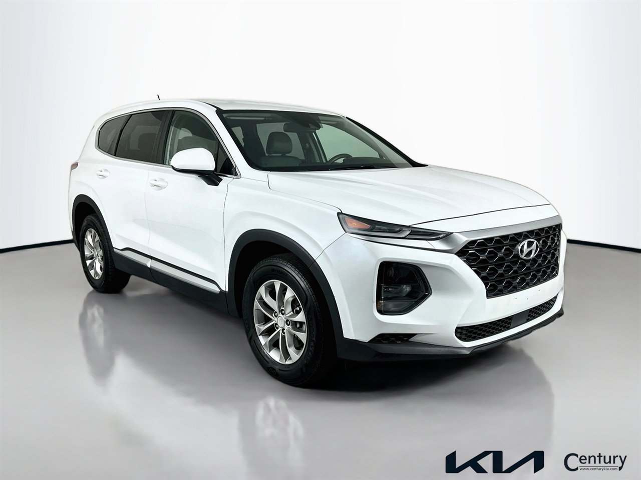 Used 2019 Hyundai Santa Fe SE FWD image 3