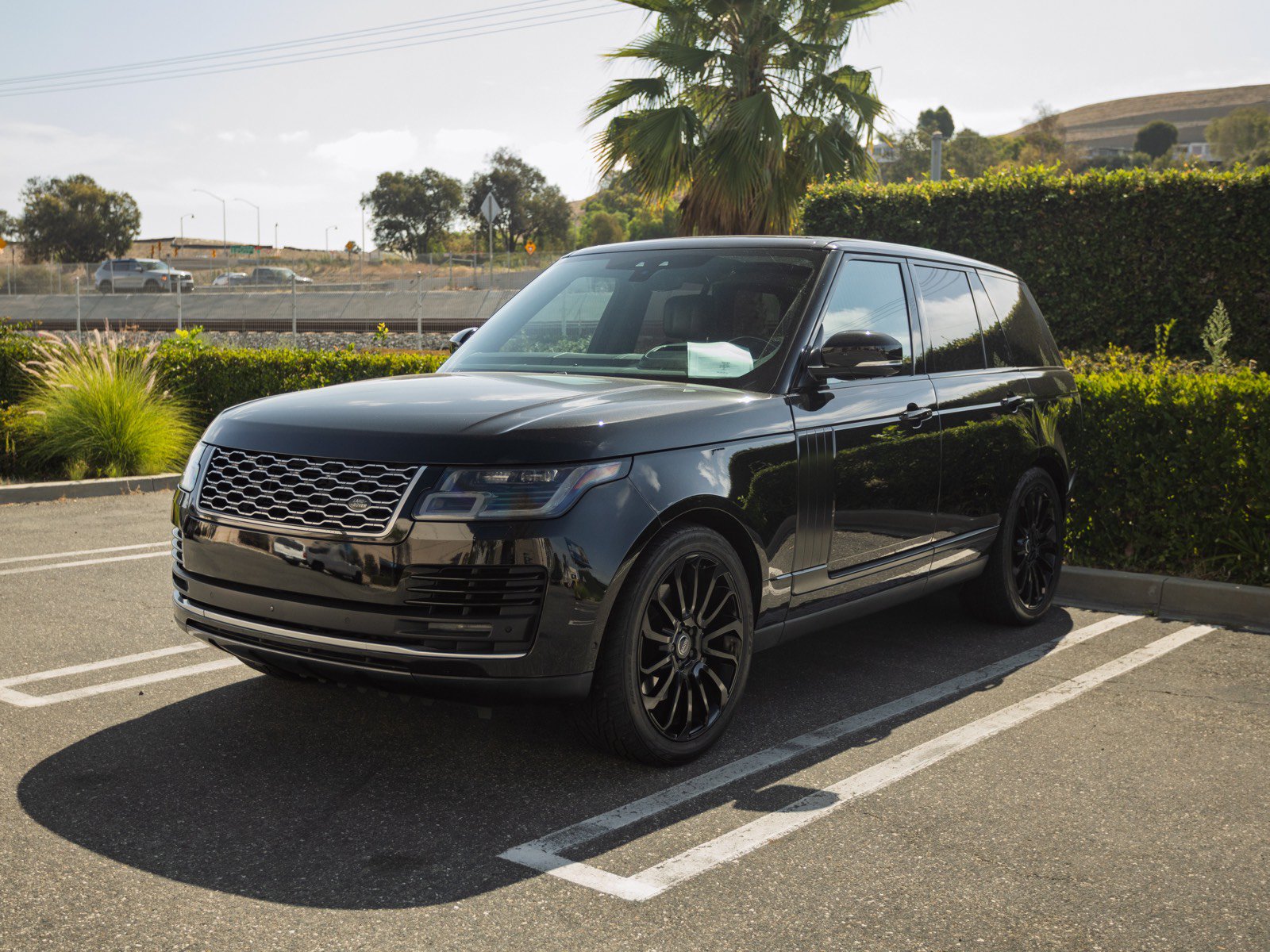 Used 2018 Land Rover Range Rover Supercharged AWD/4WD image 1