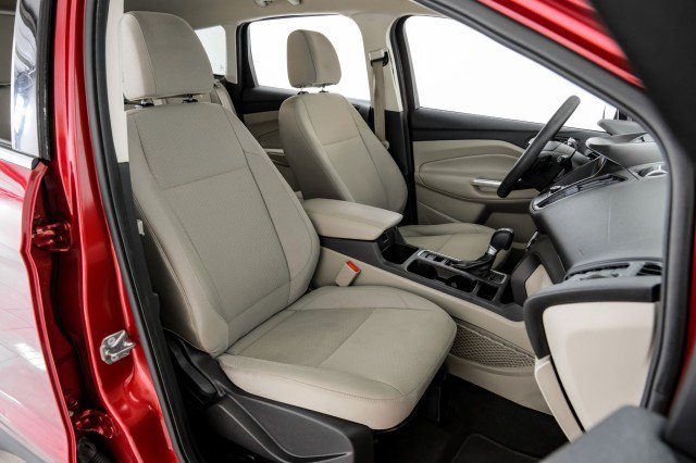 Used 2017 Ford Escape SE w/ Equipment Group 201A AWD/4WD image 30