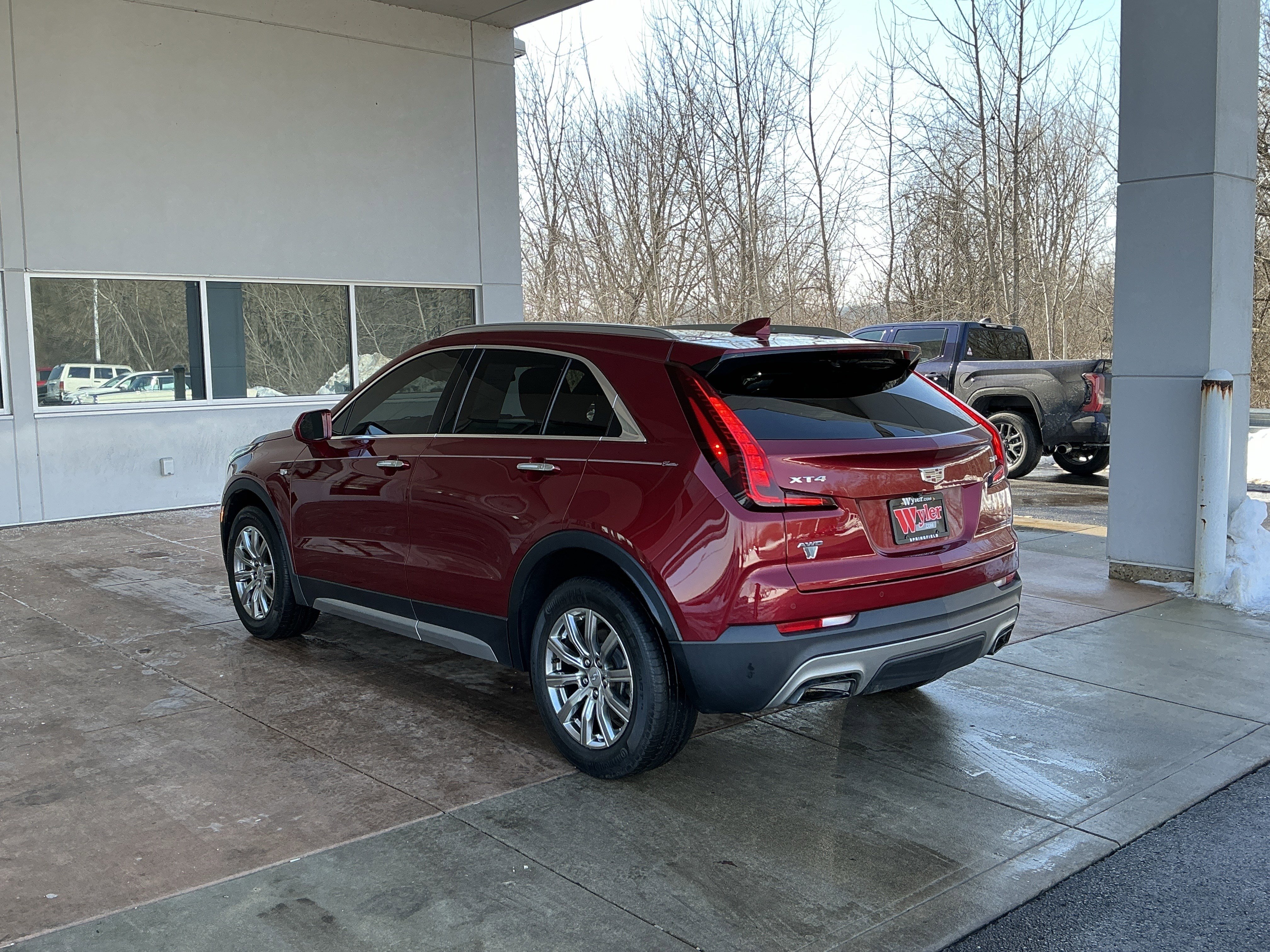 Used 2019 Cadillac XT4 Premium Luxury w/ Cold Weather Package image 20