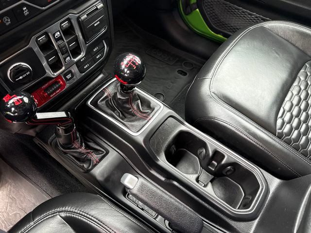 Used 2019 Jeep Wrangler Unlimited Rubicon w/ Dual Top Group AWD/4WD image 26