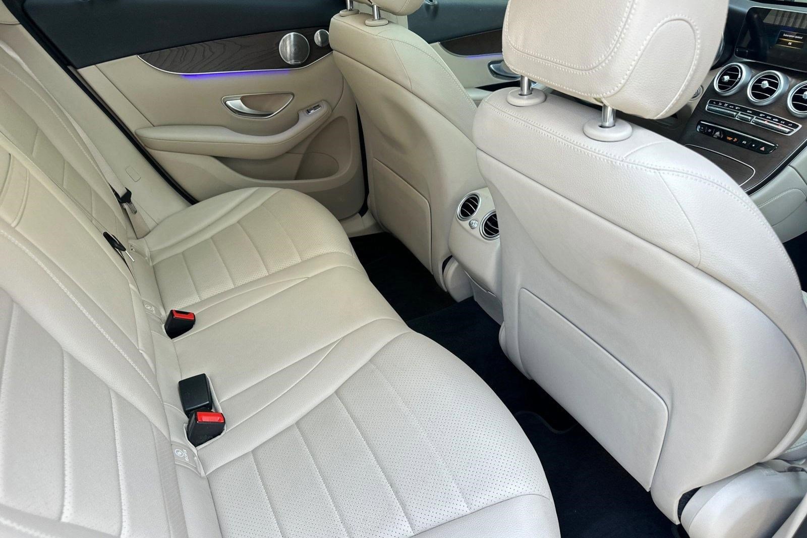 Used 2021 Mercedes-Benz GLC 300 image 30