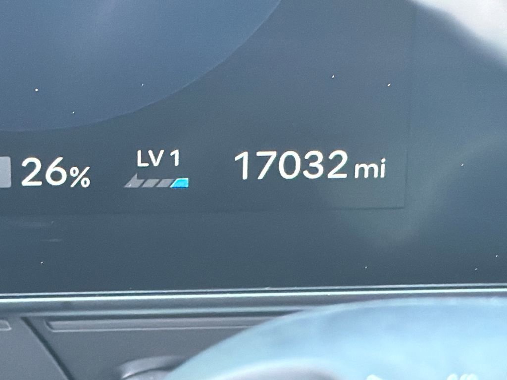 Used 2024 Hyundai Kona SEL FWD image 27