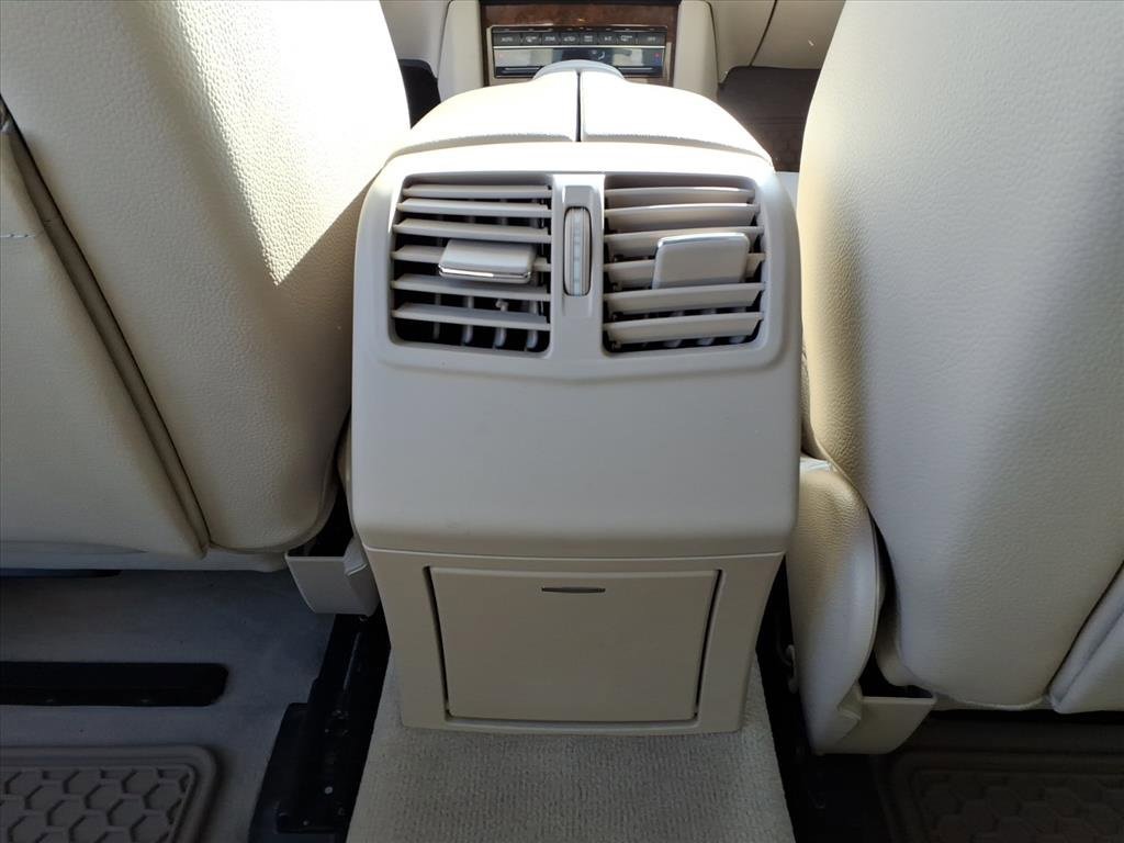 Used 2014 Mercedes-Benz E 350 4MATIC Sedan image 29