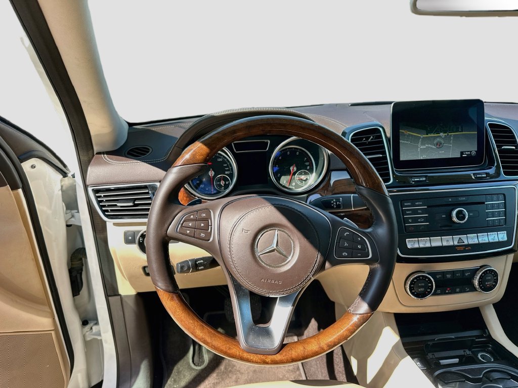 Used 2019 Mercedes-Benz GLS 450 4MATIC image 24