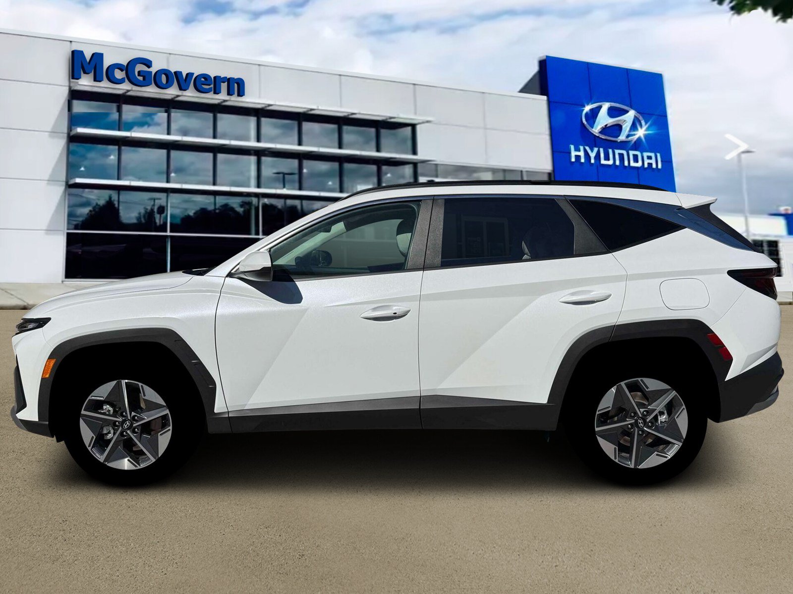 New 2026 Hyundai Tucson SEL w/ Tow & Go Package AWD/4WD image 3