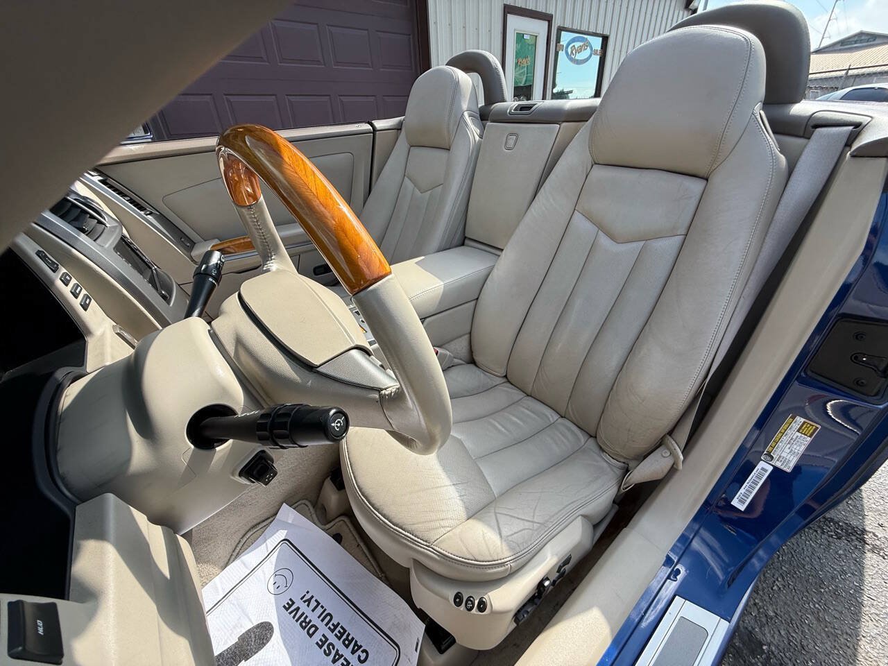 Used 2005 Cadillac XLR RWD image 34