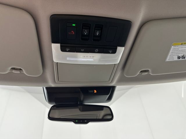 Used 2024 Mitsubishi Outlander SEL image 24