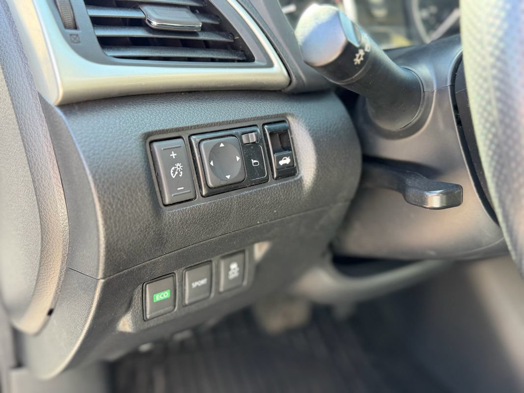 Used 2018 Nissan Sentra S FWD image 17