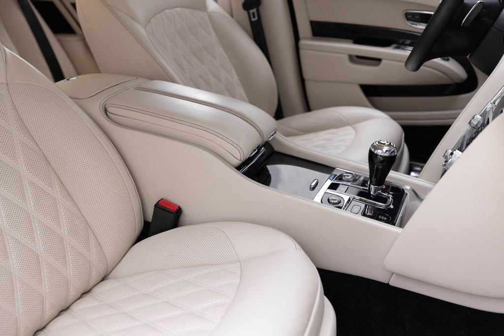 Used 2020 Bentley Mulsanne Speed RWD image 26