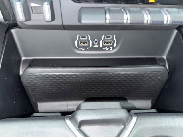 Used 2024 RAM 3500 Big Horn w/ Night Edition AWD/4WD image 27