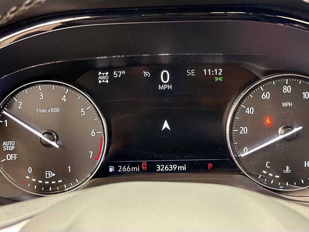 Used 2023 Buick Envision Avenir image 14