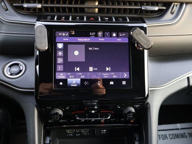 Used 2023 Jeep Grand Cherokee Altitude image 25