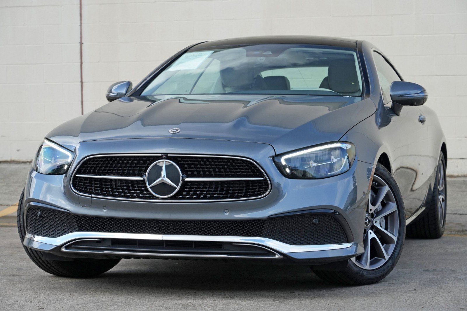 Used 2023 Mercedes-Benz E 450 Coupe image 3