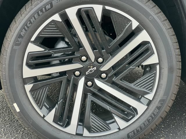 New 2027 Chevrolet Equinox RS w/ Safety and Technology Package AWD/4WD image 7