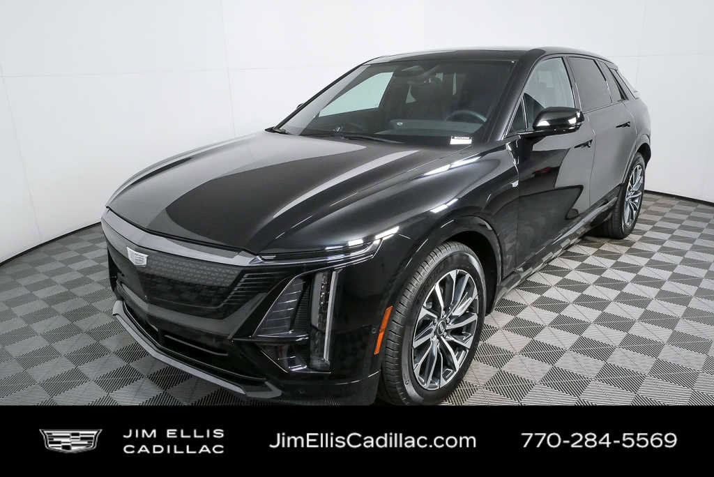 Used 2024 Cadillac Lyriq Sport image 32