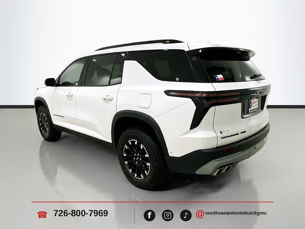 Used 2025 Chevrolet Traverse Z71 w/ Enhanced Driving Package AWD/4WD image 6