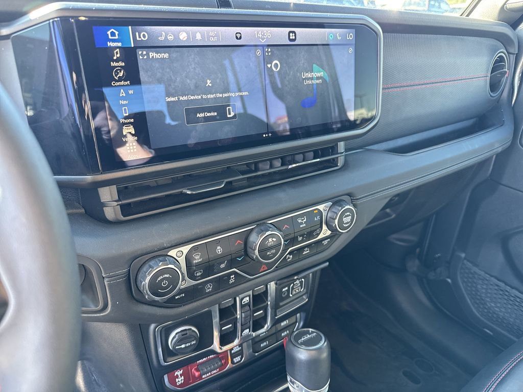 Used 2024 Jeep Gladiator Rubicon image 19